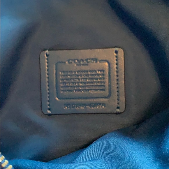 New Coach Bag - Picture 2 of 3